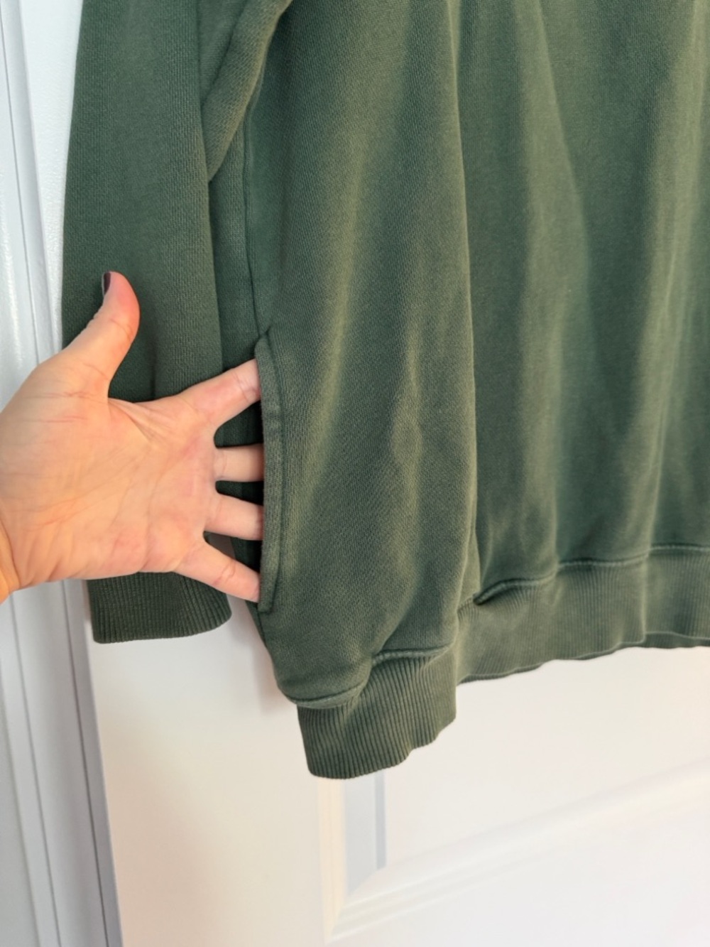 Aerie Oversized Mockneck Sweatshirt with Pockets Size Small *read description - Picture 5 of 9